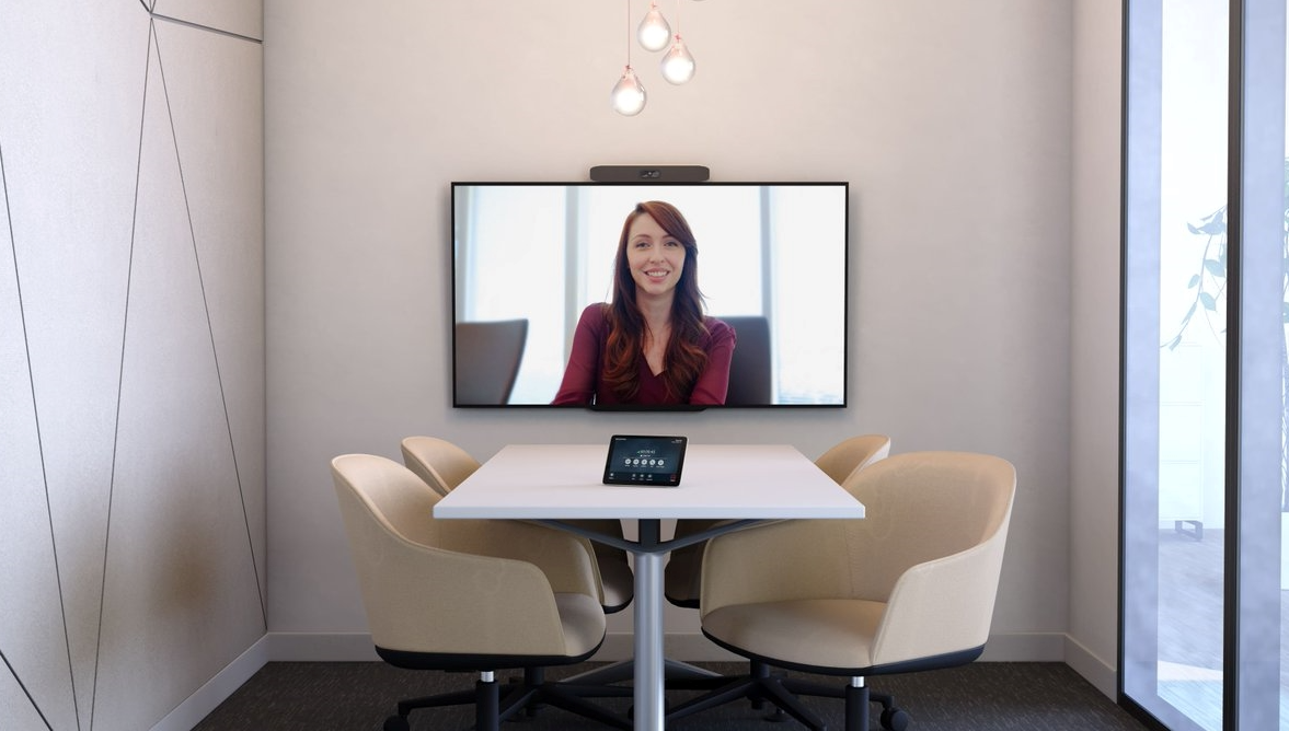 Poly Studio X30 是专为小型工作空间和小会议室打造的一体化视频设备